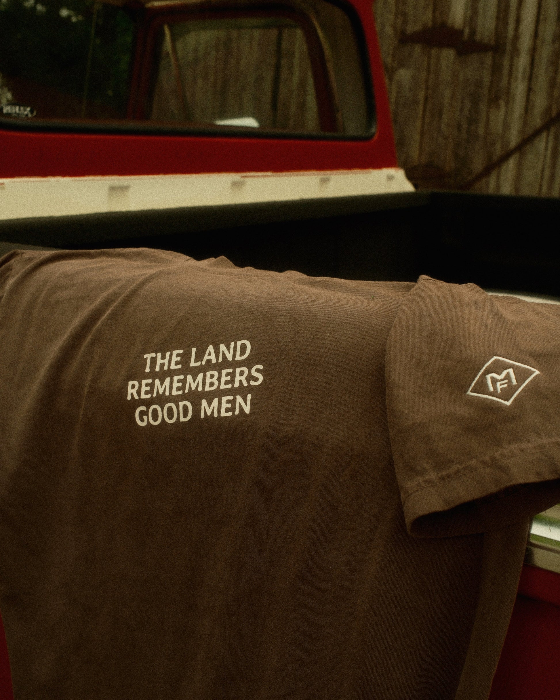 GOOD MEN TEE